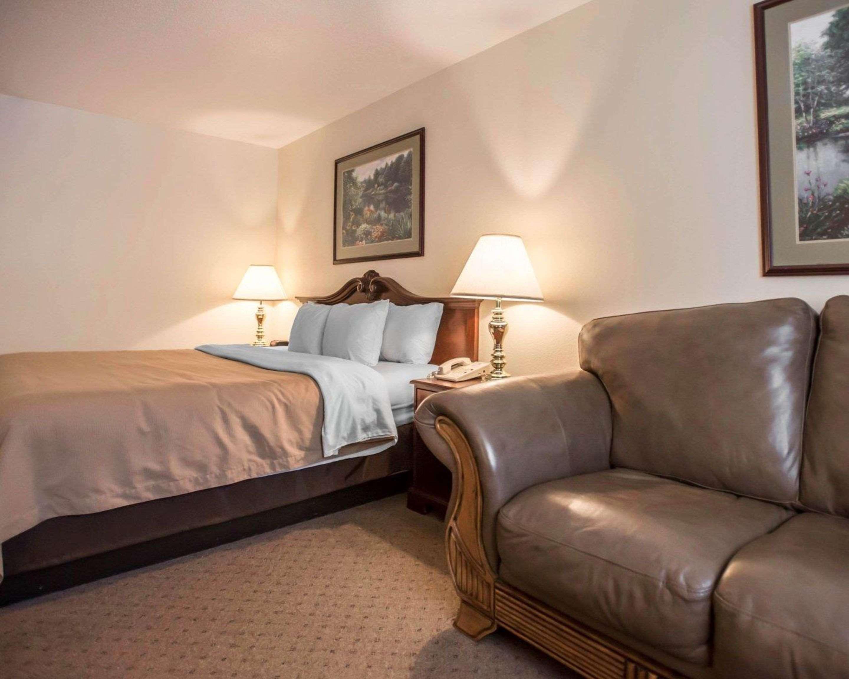 Quality Inn New Columbia-Lewisburg Екстериор снимка