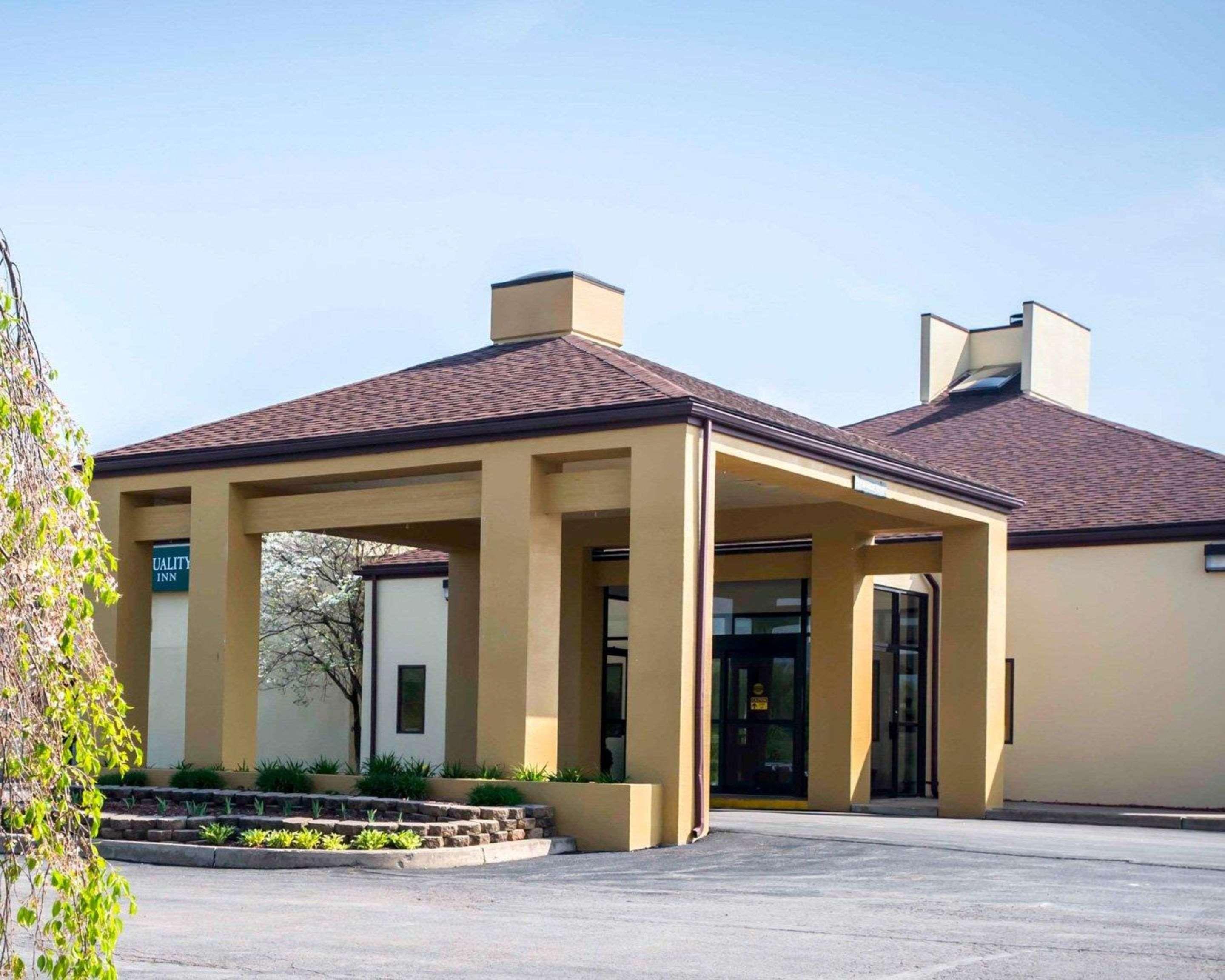 Quality Inn New Columbia-Lewisburg Екстериор снимка