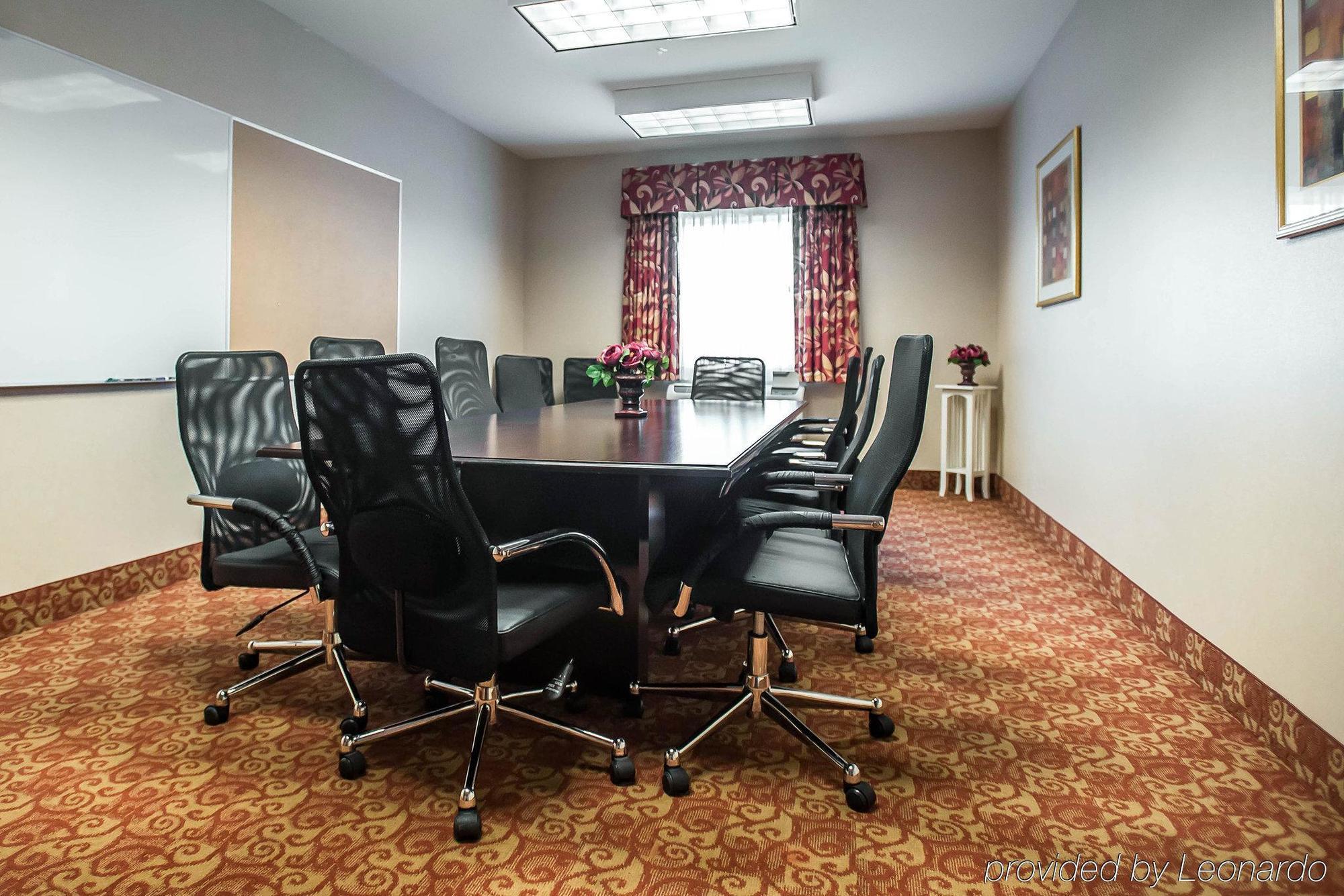 Quality Inn New Columbia-Lewisburg Екстериор снимка