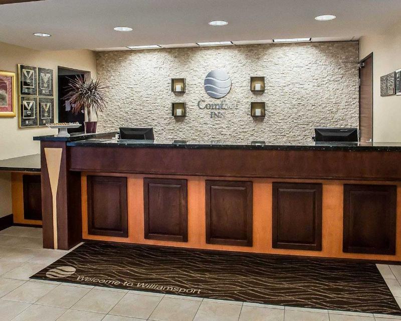 Quality Inn New Columbia-Lewisburg Екстериор снимка
