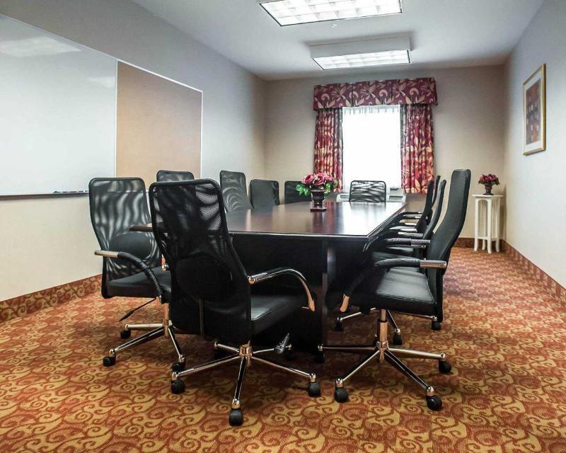 Quality Inn New Columbia-Lewisburg Екстериор снимка